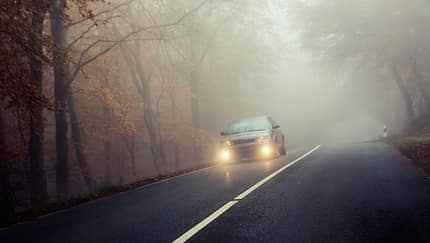Nebel Autofahrer