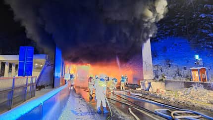 01/2026 Tauernautobahn A10 Tunnel Lkw Unfall Brand