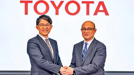 Koji Sato, President and CEO, Toyota Motor Corporation und Kenta Kon, Operating Officer, Toyota Motor Corporation.