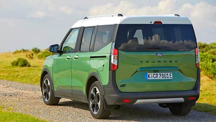 03/2026 Ford E-Tourneo Courier