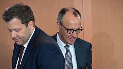 Lars Klingbeil (SPD) und Friedrich Merz (CDU)