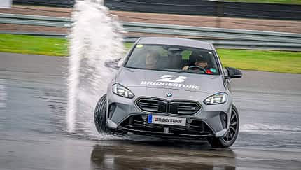 2025,Auto Motor und Sport,Dino Eisele,Motor Presse Stuttgart GmbH & Co. KG,Sommertraining,powered by BRIDGESTON Sommertraining Bridgestone 2025
