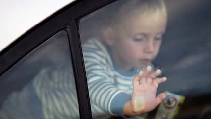 06/2026, Kind im Auto Kind im Auto