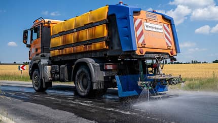 Winterdienst Blow-up Straße Hitze