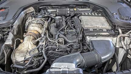 gebrauchtwagen, gebraucht, second hand, kilometer, kilometerstand, kilometerzähler, display, laufleistung, tacho, auslesen, obd, werkstatt, hebebühne, taxi, mercedes, mercedes-benz, e-Klasse, W213, W 213, T-Modell Gebrauchtwagen Kilometerfresser Mercedes W213