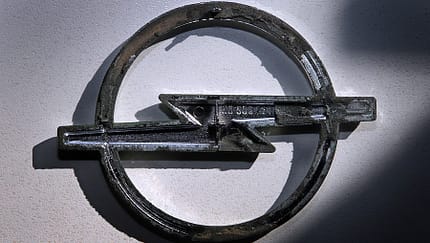 Opel Logo frostig