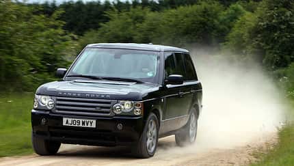 Schussfeste Land Rover-Versionen im Fahrbericht