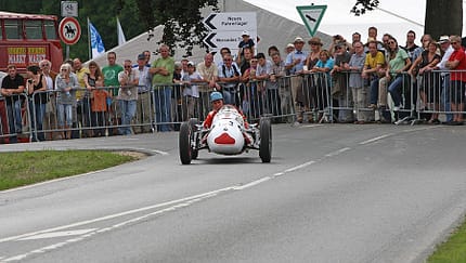 Rennwagen bei den Classic Days Schloss Dyck 2010