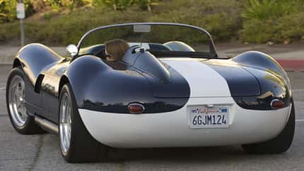 Lucra Cars LC470 