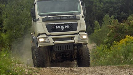 Mit dem Privat-MAN zur Silk Way Rallye