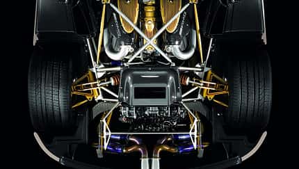 0111, Pagani Huayra, Motor