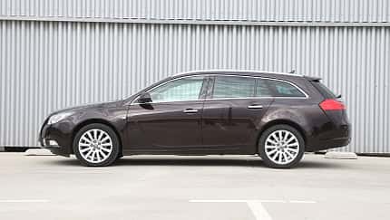 Opel Insignia Sports Tourer Seite