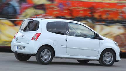 Reault Twingo 1.2 16V Night & Day, Seitenansicht, Fahrt