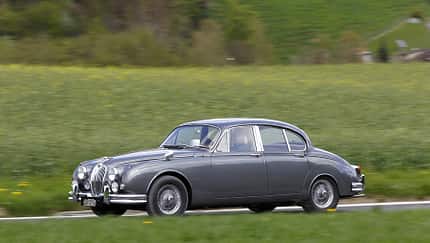 Jaguar MK 2, Seitenansicht, Fahrt
