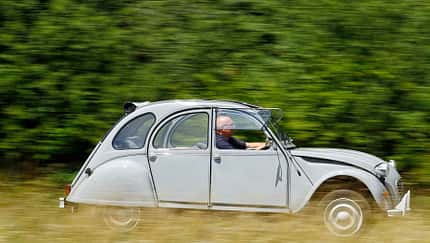 Citroen 2CV, Seitenansicht