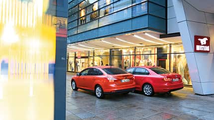 Ford Focus 2.0 TDCi Trend, VW Jetta 2.0 TDI Highline, Heck