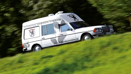 Mercedes VF123 E28 Binz KTW, Seitenansicht
