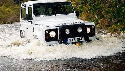 So fährt der neue Defender für 2012