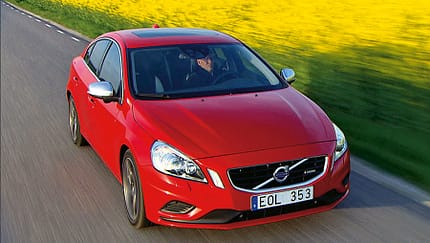 Serienfahrzeuge Limousinen bis 50 000 € - Volvo S60 T6 AWD