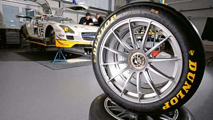 Mercedes-Benz SLS AMG GT3, Dunlop, Werkstatt