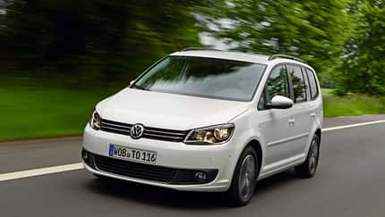 Mit Erfolgsmodellen wie dem Touran konnte VW den Abstand auf Toyota weiter verkürzen.