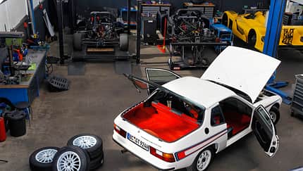 Porsche 924 Weltmeister, Martini, Heckansicht