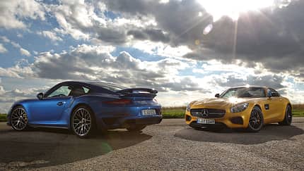 11/2014, Porsche 911  trifft Mercedes AMG GT