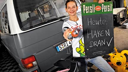 Montage Anhängerkupplung, Anna Matuschek