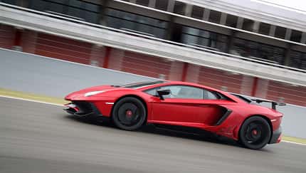 Lamborghini Aventador SV 2015