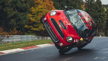 Nürburgring - Nordschleife - Stunt - Rekord - Yue Han - 11/2016