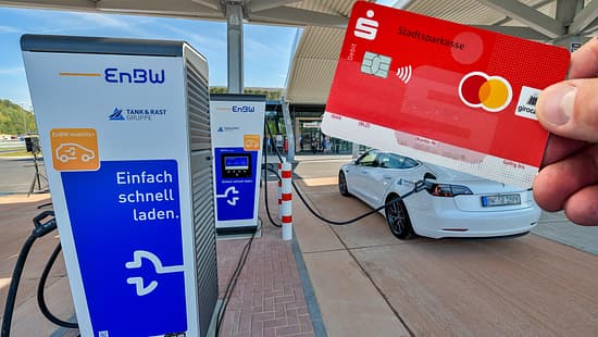 8/2021, Elektroauto Ladesaeule