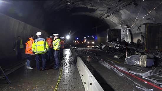 Engelbergtunnel Schäden Brand Polizei Lkw