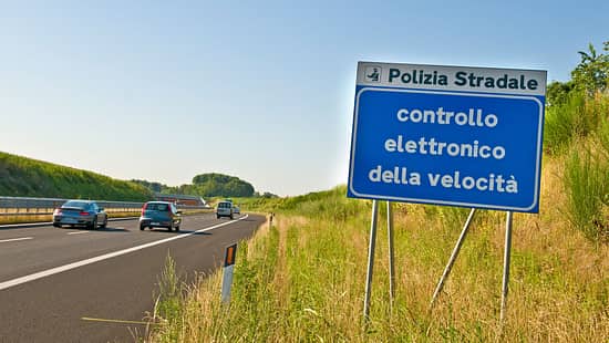 Italien Polizei Autobahn Tempokontrolle