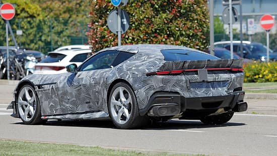 Erlkönig Ferrari 12Cilindri High-Performance 
