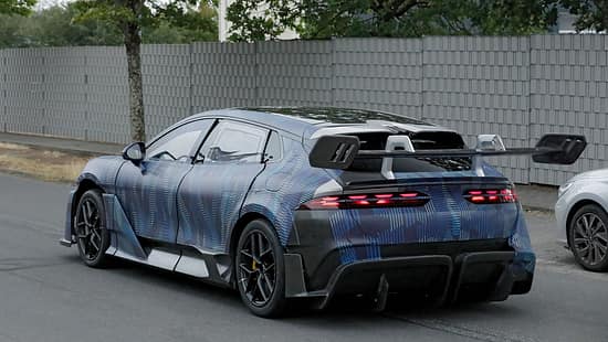 Erlkönig Denza Z9 GT "Xtreme"