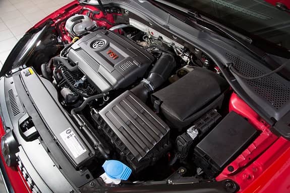 VW Golf GTI VII Performance - Kompaktsportwagen - Gebrauchtwagen