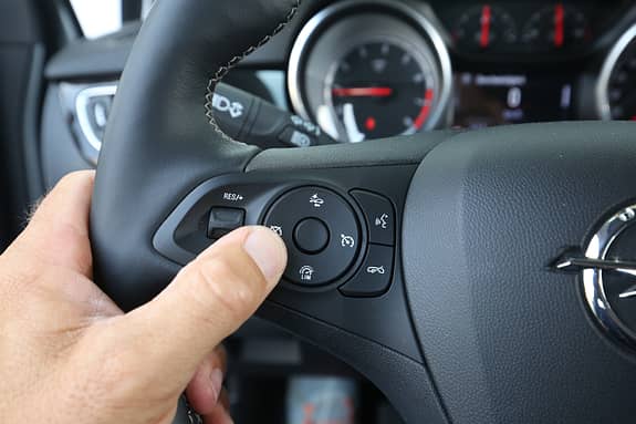Opel Astra 1.4 DI Turbo, Interieur