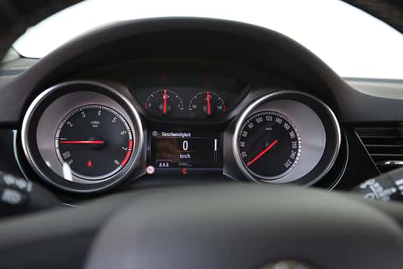 Opel Astra 1.4 DI Turbo, Interieur