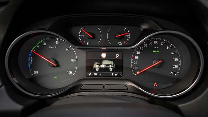 Opel Grandland X Hybrid4