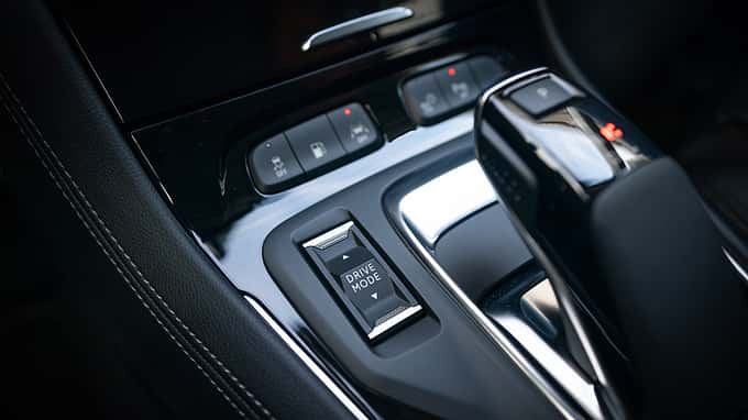 Opel Grandland X Hybrid4
