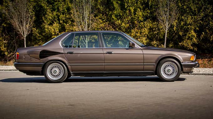 BMW 750iL V16 E32 Goldfisch (1987)