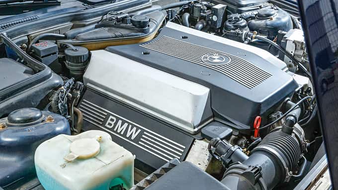 BMW 540i E34
