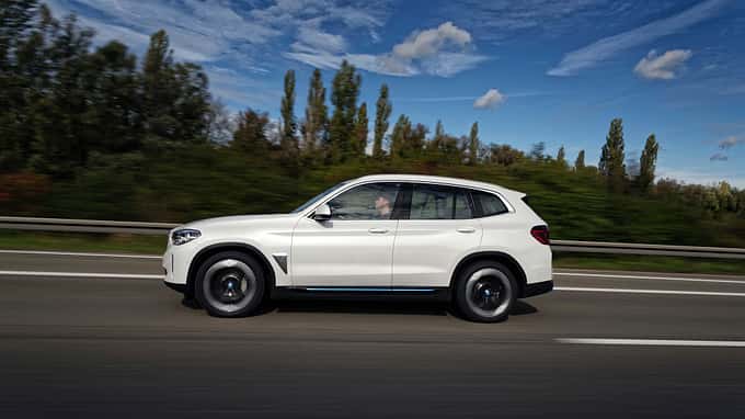BMW iX3 2020 Elektro-SUV Fahrbericht 