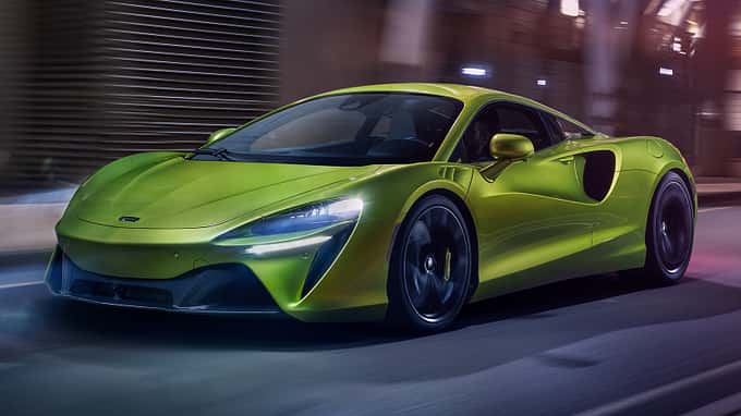 McLaren Artura Supercar Hybrid 2021