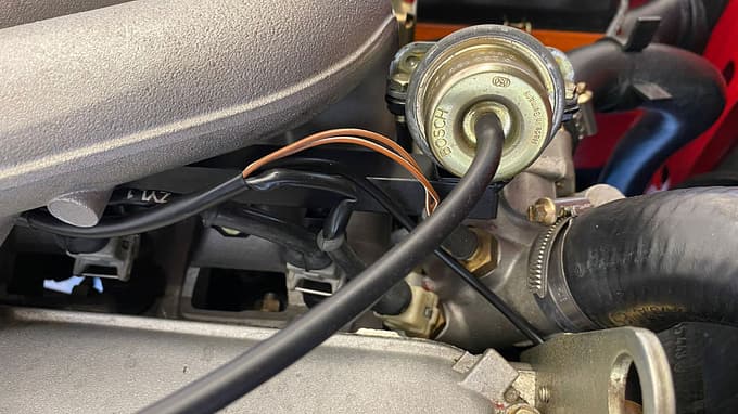 BMW 323i E30 260 km (1985)