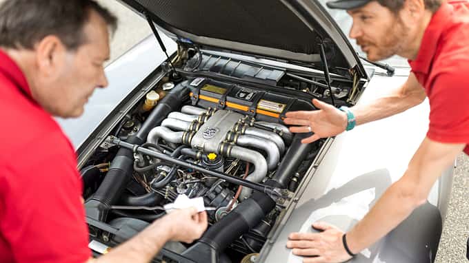 Porsche 928