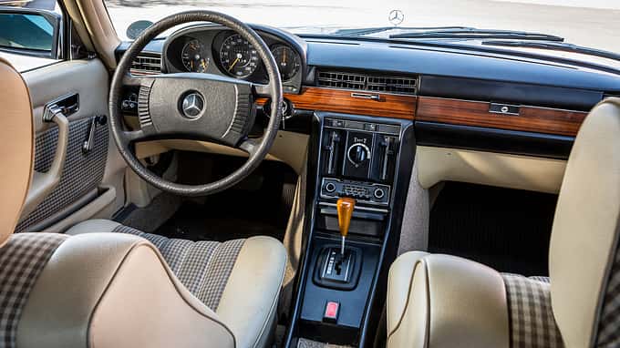 Mercedes-Benz W116 280 SE (1977)
