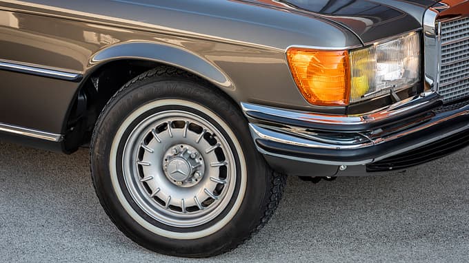 Mercedes S-Klasse W115 450 SEL 6.9 (1976)
