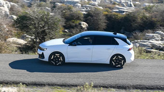 Opel Astra GSe