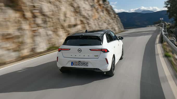 Opel Astra GSe